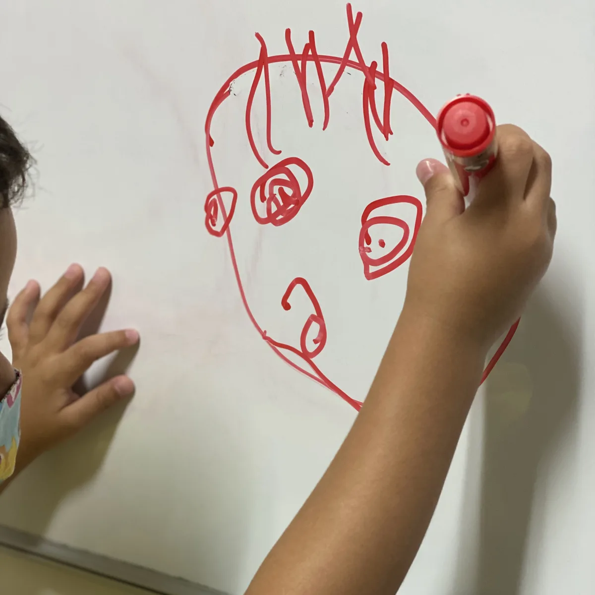A importância do desenho infantil e as etapas de evolução