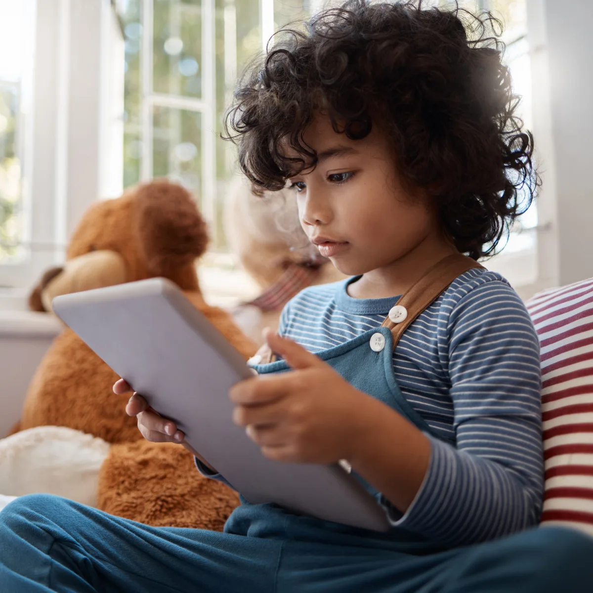 Qual a influência da mídia no comportamento infantil?