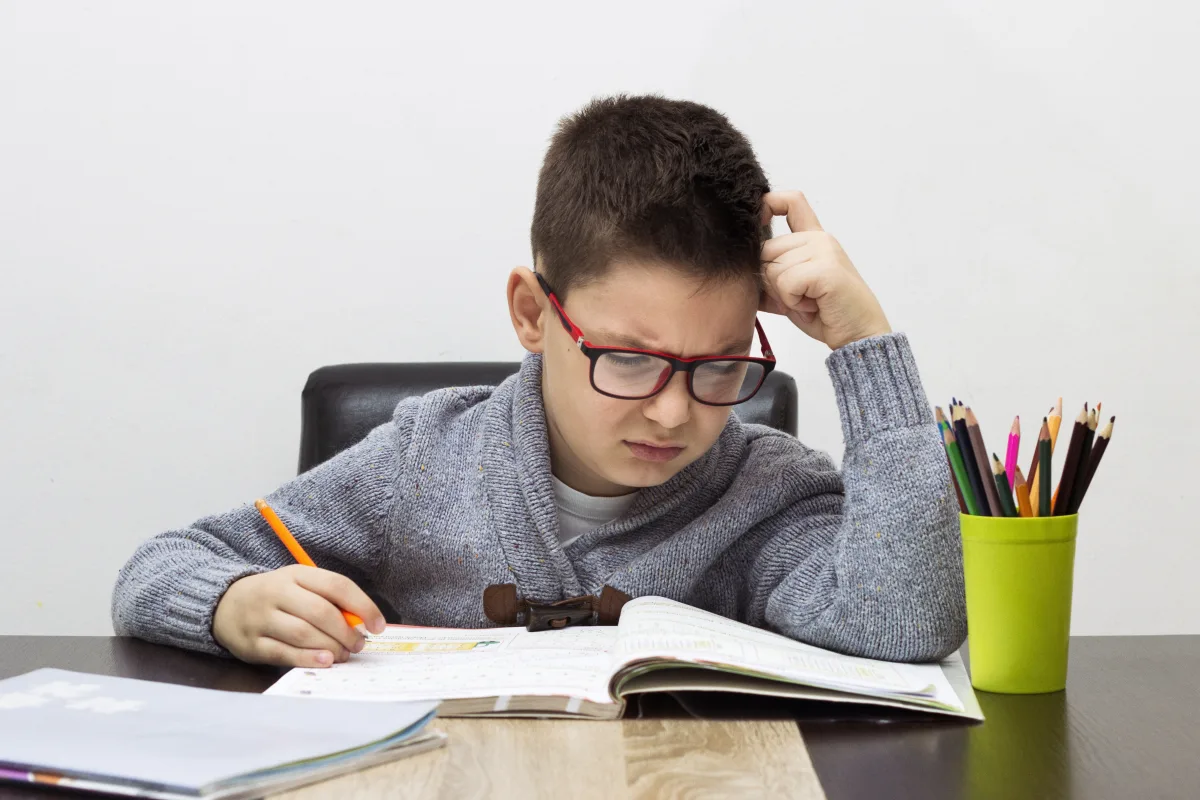 “Se meu filho vive no mundo da lua, ele tem TDAH?”: O que a desatenção pode indicar?