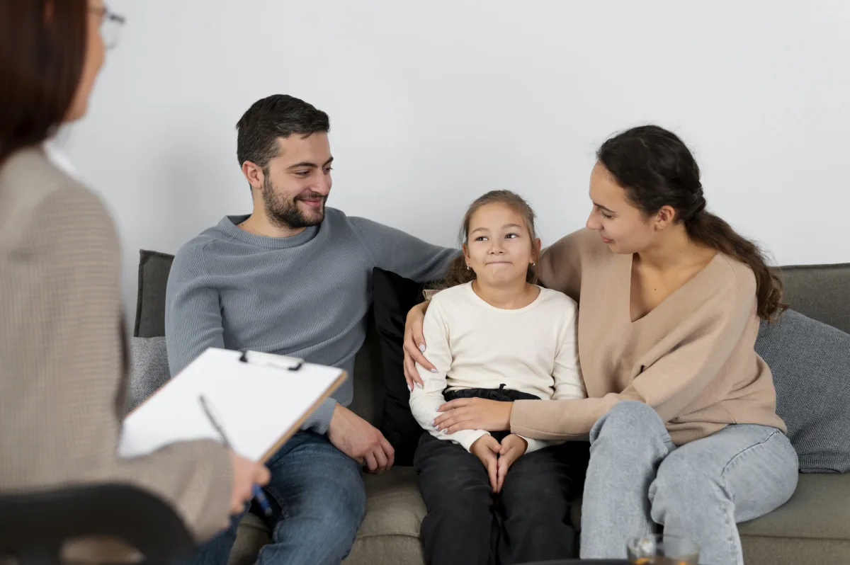 O Protagonismo Familiar no Tratamento do TEA: Como a Orientação Parental Potencializa os Resultados Clínicos
