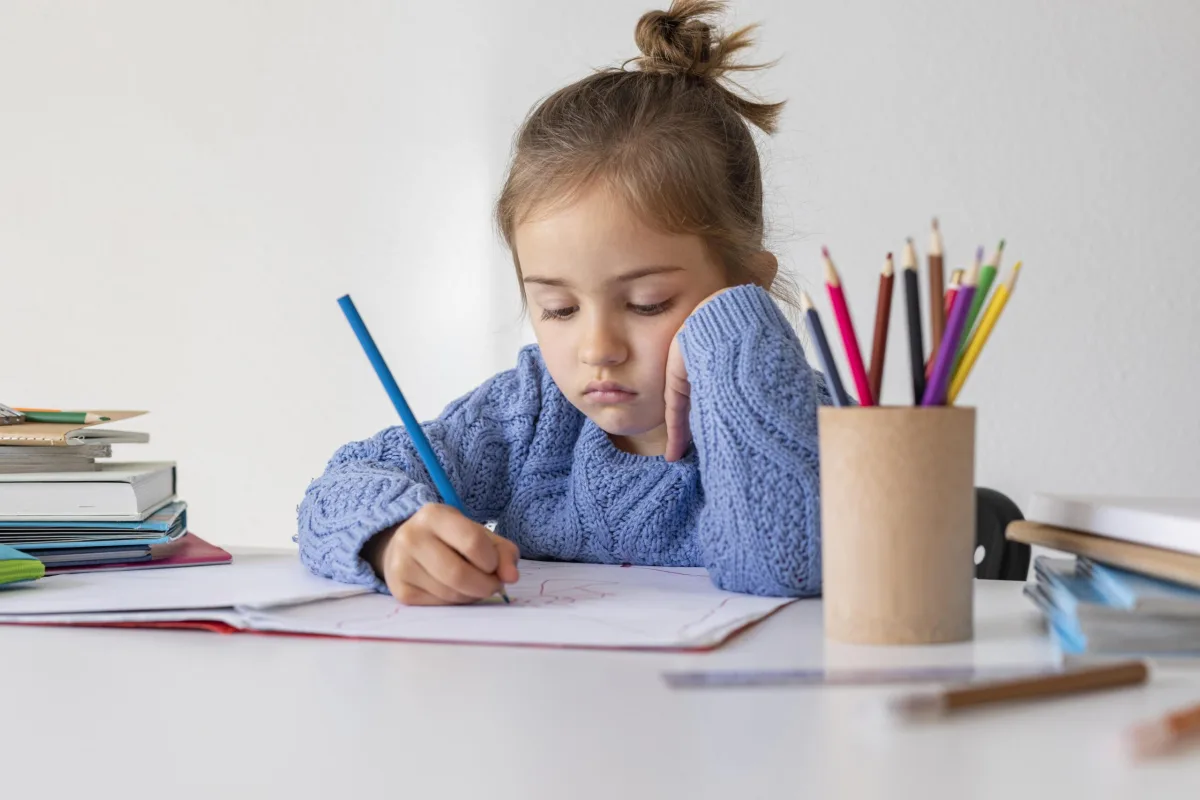 A hora da tarefa é um caos? Como a Neuropsicopedagogia pode salvar sua rotina familiar!